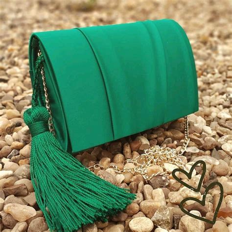 Bolsa verde esmeralda .